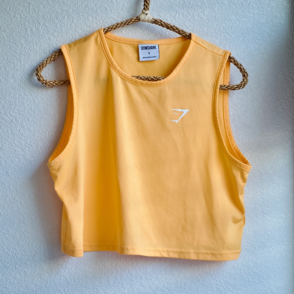 Gymshark Women's Orange Crop Top - Small